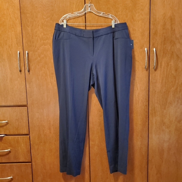 Rafaella Women's Plus Navy Gabardine Slim Leg Dress Pant, NWT Size 18 - Picture 2 of 6